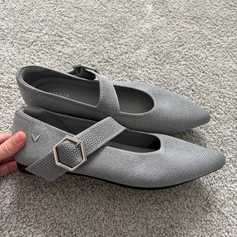 Vivaia Maria Pointed Toe Mary Jane Flats Womens US 9 EU 40 Gray Buckle Office